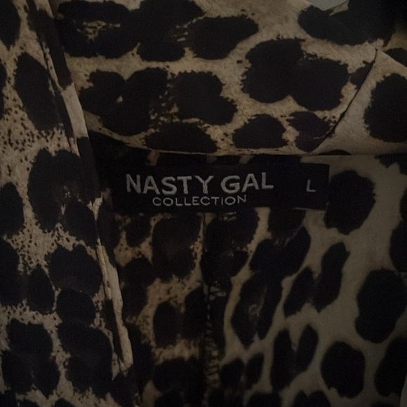 Barely worn, FUN cheetah print cardigan, size L - Picture 3 of 3